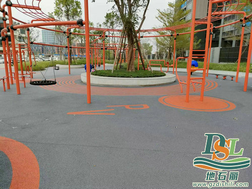 佛山南海時(shí)代公園【彩色透水瀝青】路面畫線施工